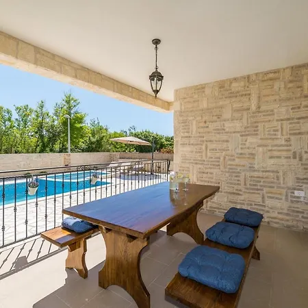Stancija 1 With Heated Pool Villa