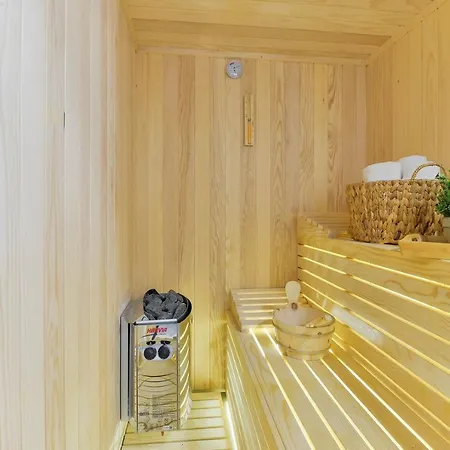 Stancija 1 With Heated Pool * Privlaka