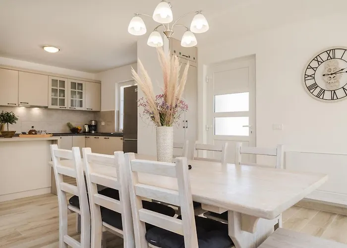 Stancija 1 With Heated Pool Villa